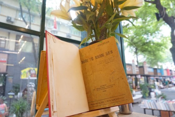 Triễn lãm sách
